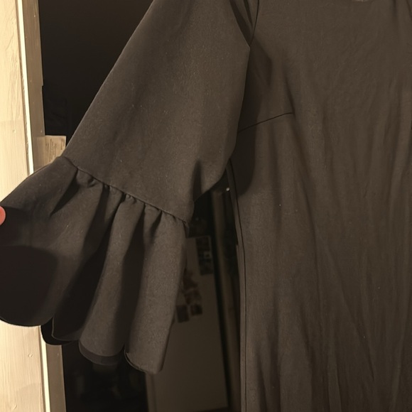 Dainty jewells dress - Picture 3 of 9